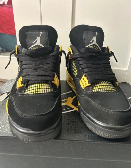 Jordan 4 yellow thunder