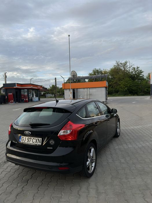 Ford Focus 1.0 Ecoboost ediție UEFA CHAMPIONS LEAGUE