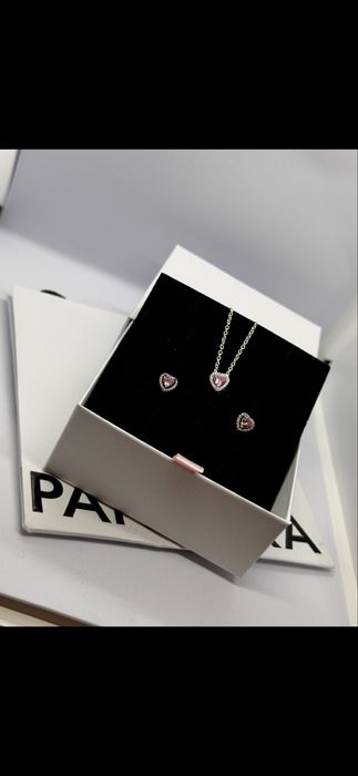 Пандора комплект обеци и колие Pandora