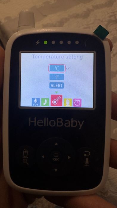 HelloBaby HB24 2,4"