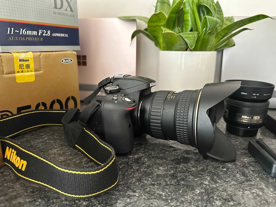 Nikon D5300 + Tokina 11-116mm + Nikkor 35mm