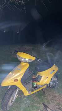 Scuter yamaha 80cc