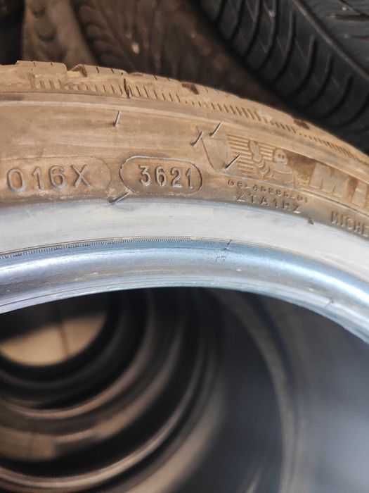 2бр.зимни гуми 275/35/19 Michelin