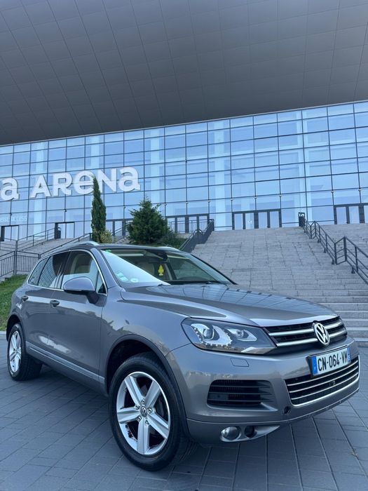 Vw Touareg/ 3.0- 245 cp/ an 2013/ pret 12999 !!
