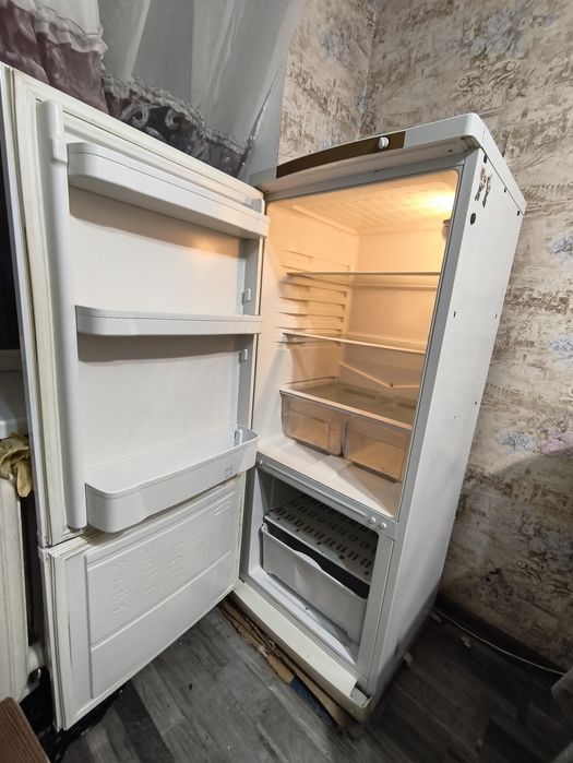 Холодильник  отдам бесплатно