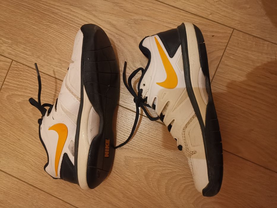 Шок цена намалявам  оригинални маратонки Asics,  Nike ,Convers