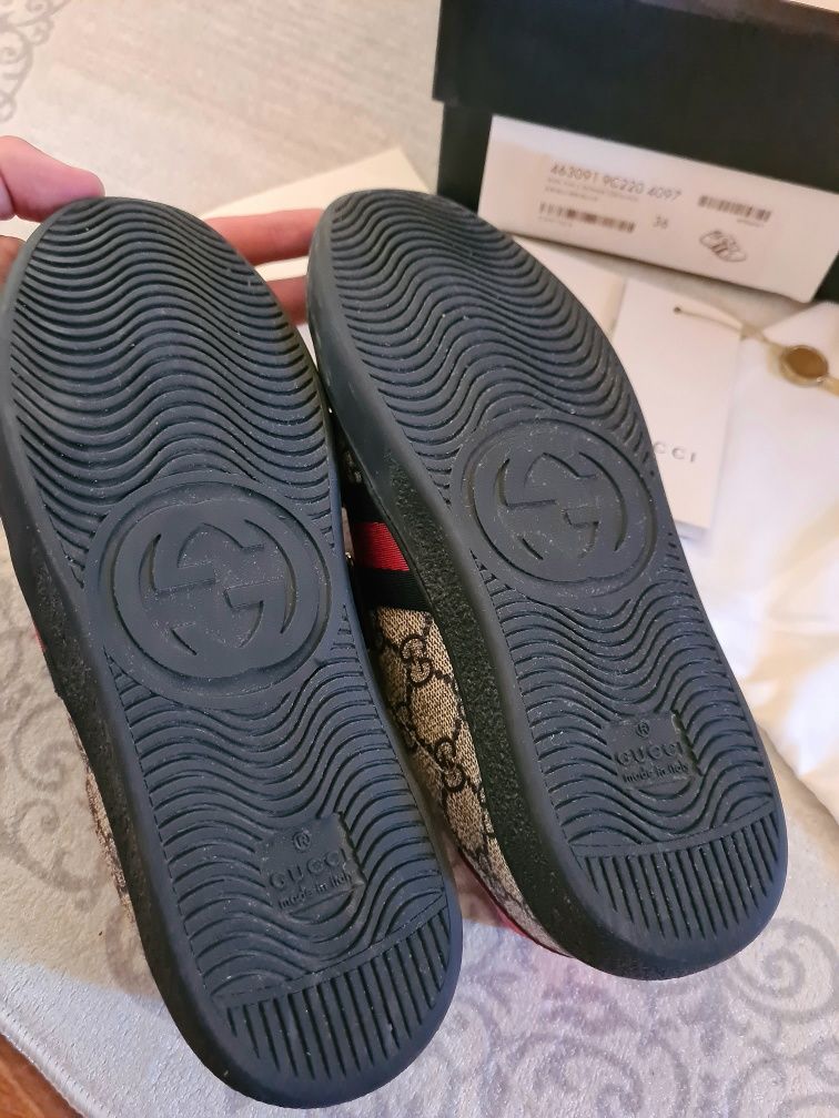 Adidasi Gucci marimea 36 cod 463091 9C220 4097