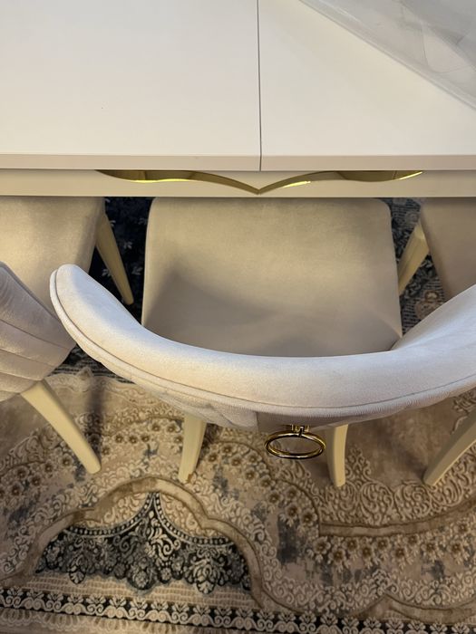 Masa dining extensibil (alb/auriu)