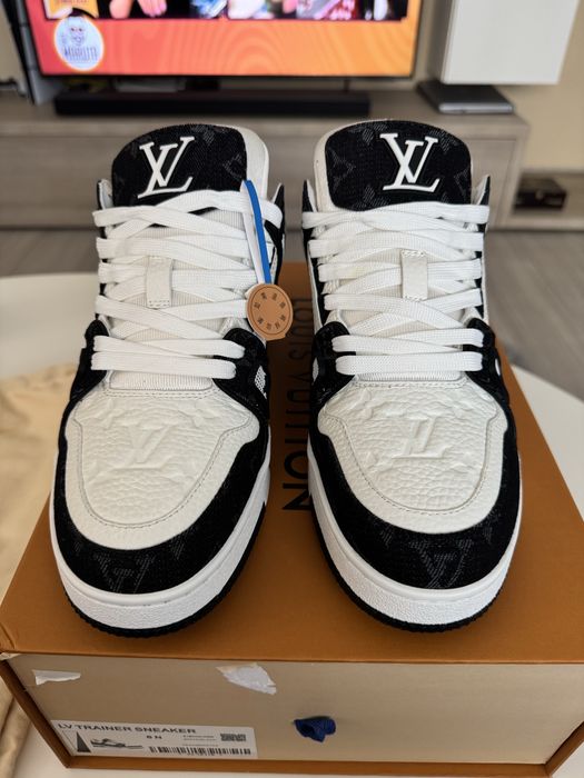 Louis Vuitton Trainers full box nr.40