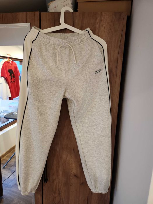 Спортен экип Zara 164(12-13години) долнище джогър панталон и суитшърт