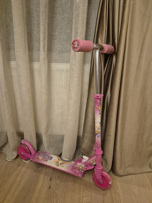 Trotineta 4-5 anisori