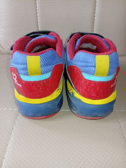 Светещи маратонки Geox, номер 34, цена 20лв