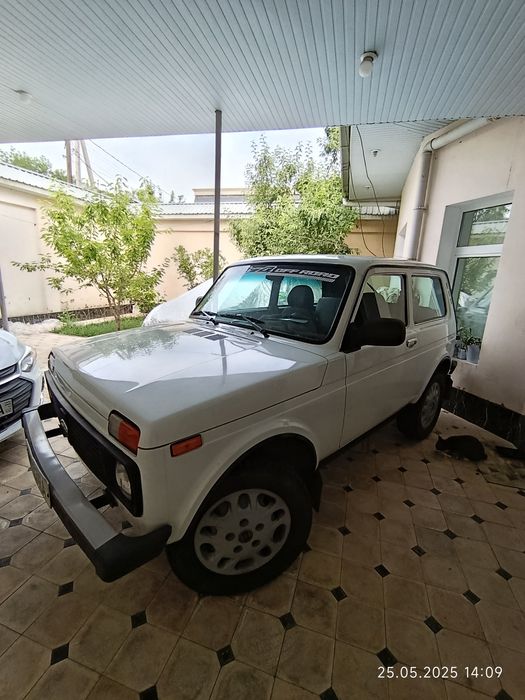 Продается нива ваз 2121