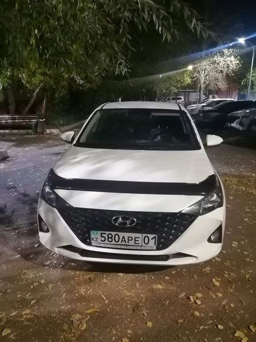 Автомобиль Хундай Акцент
