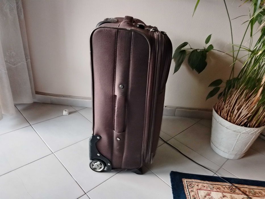 Куфар 2бр усилени колелца "KML" 65/43/30см  "25лв"!+Доставка!