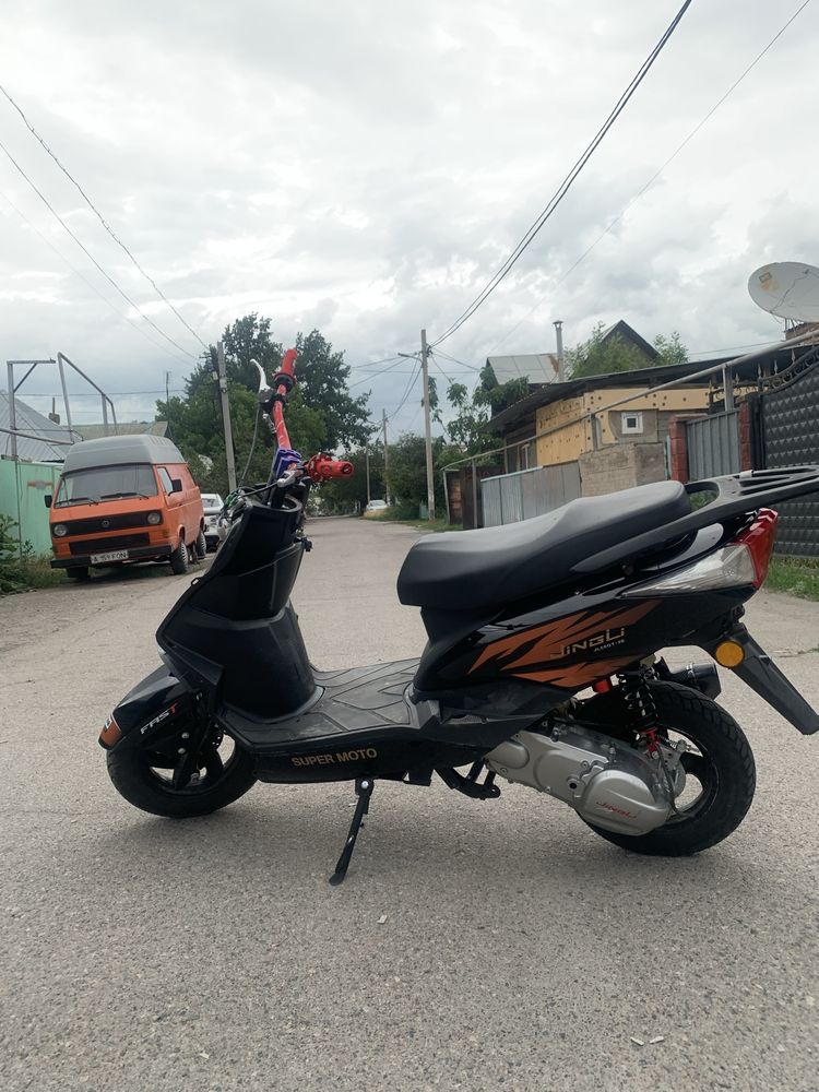 М 8 продам срочно обмен есть