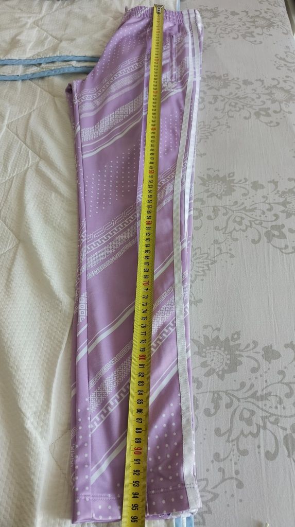 Pantaloni femei Adidas Originals măsura M
