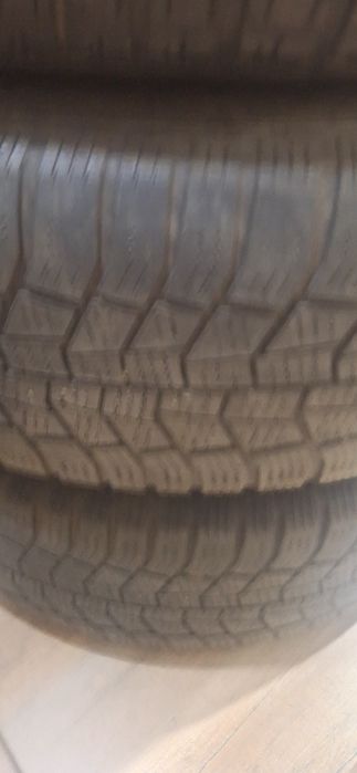 Vand jante de tabla r15 cu tot cu cauciucuri