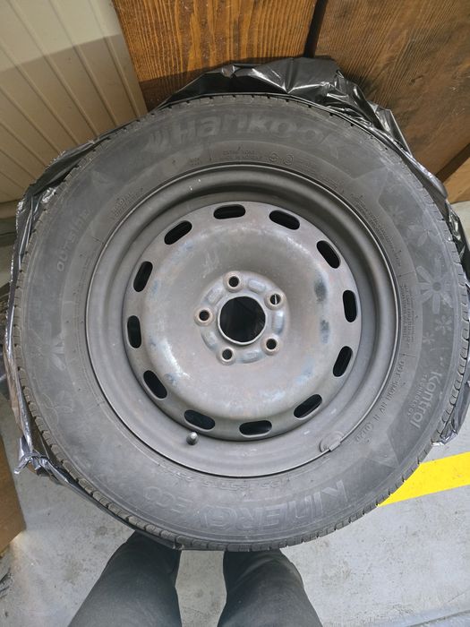 Jante R 15 Ford cu anvelope vară