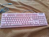 Tastatura marca scorpion ,roz