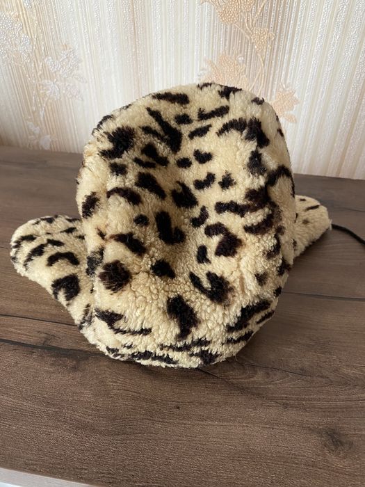 Продам шапку детскую