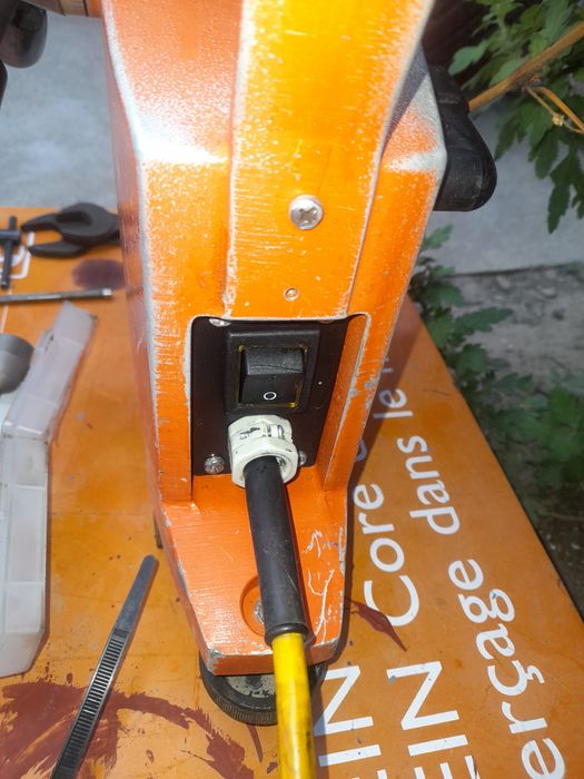 Masina.  de gaurit cu talpa magnetica Fein KBM 542,