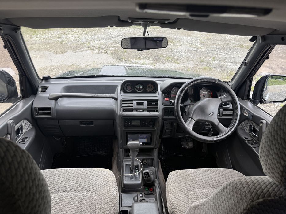 Mitshubishi Pajero 2.8 / blocant / fara rugina