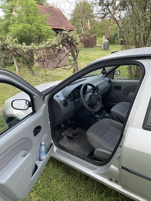 Dacia Logan 2006