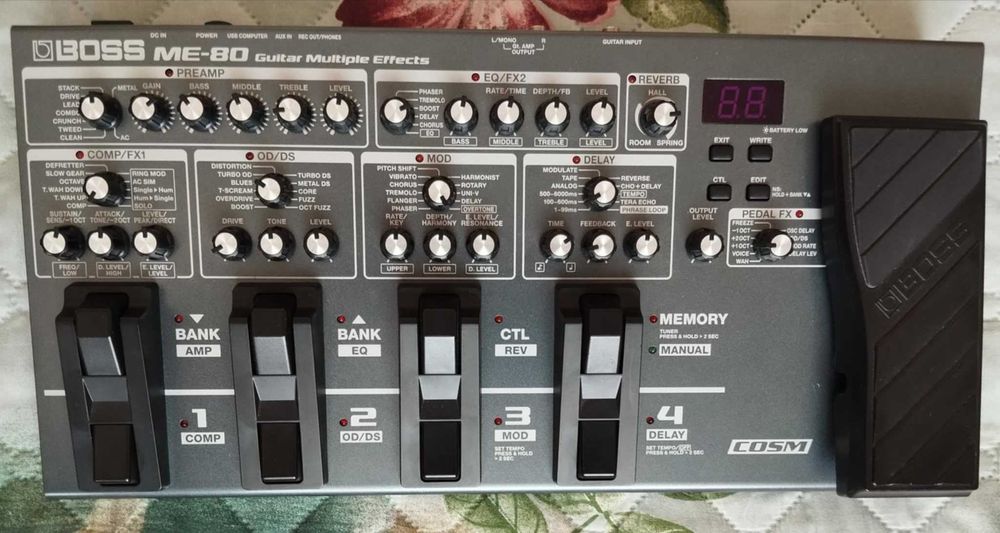 Китарен процесор BOSS ME-80, като нов.