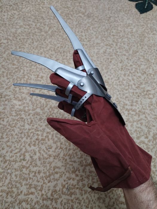 Перчатка фреди крюгера. Новые