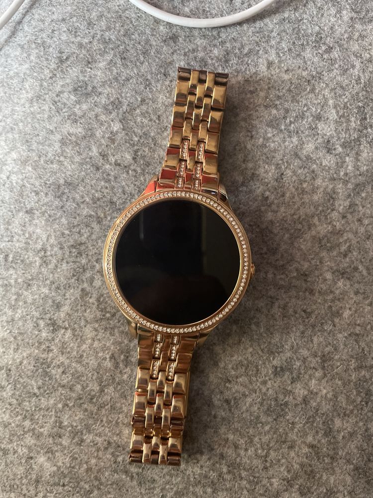 Дамски смарт часовник Fossil 5e