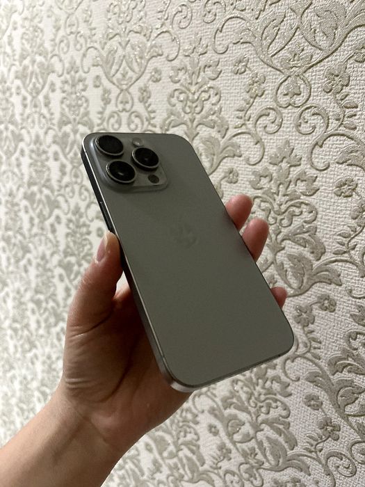 Apple 15 pro идеальное состояние