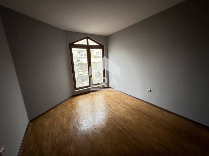 Продава се Двустаен апартамент в Варна, Гранд Мол Варна - 64 кв.м за 2105 €/кв.м - Снимка #7