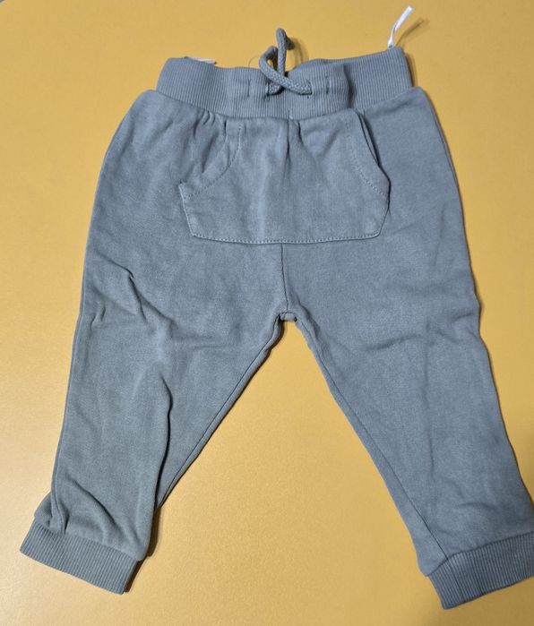 Set pantaloni marimea 80