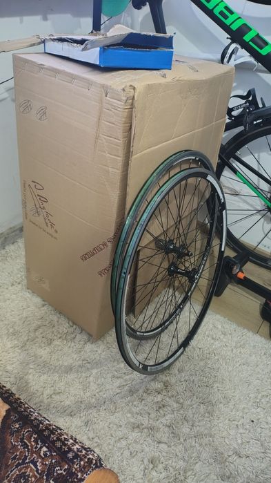 Ghiveci flori tip roată