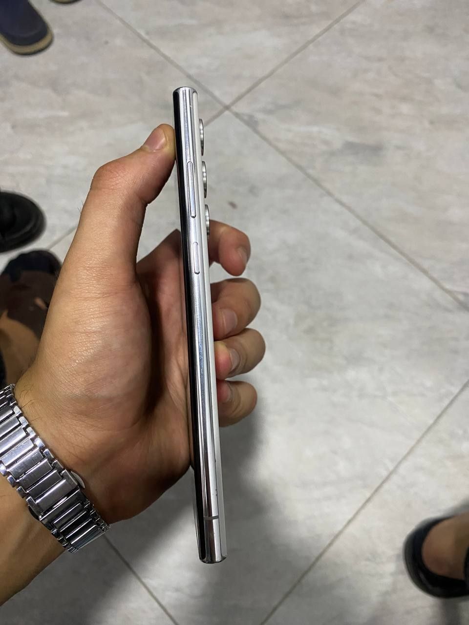 Samsung s22 ultra sotiladi