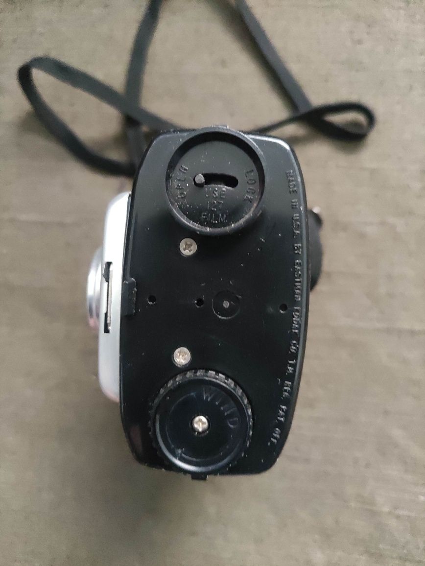 Продавам Kodak Brownie Starmite