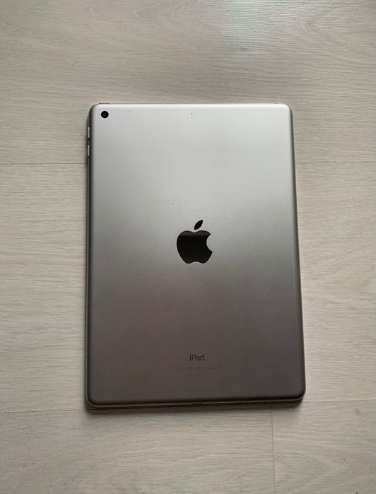 iPad 6 wi-fi 32 gb, работещ перфектно, без iCloud