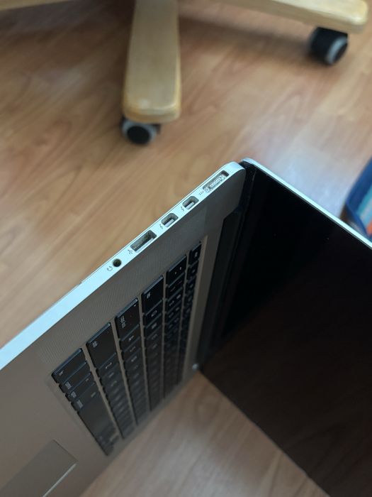 Macbook Pro 15 inch 2013 retina display i7 placa video dedicata
