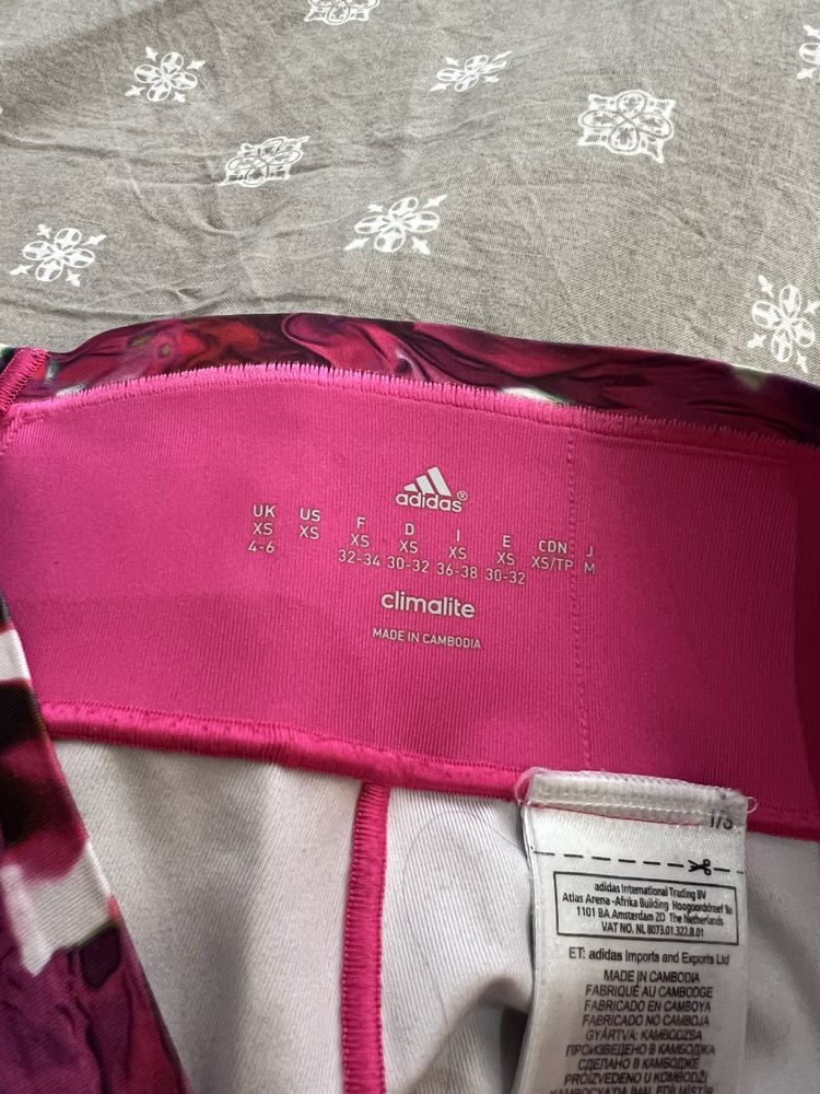 Дамски спортен клин Adidas Climalite размер XS