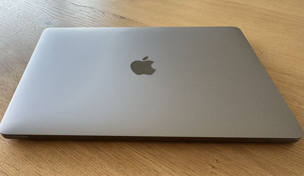 Macbook Pro 13-inch 2019