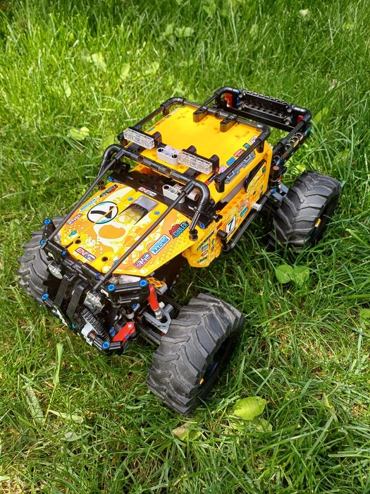 lego technic 42099 экстремальный внедорожник