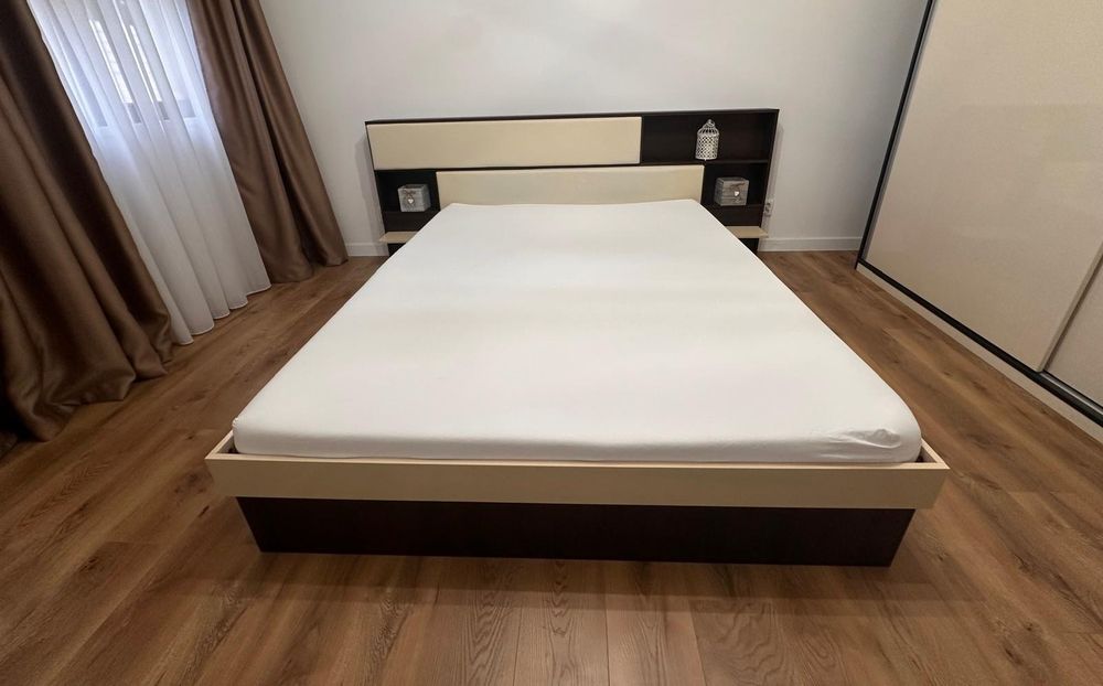 Mobilier dormitor ( pat 160*200 + dulap 220*220*50 )