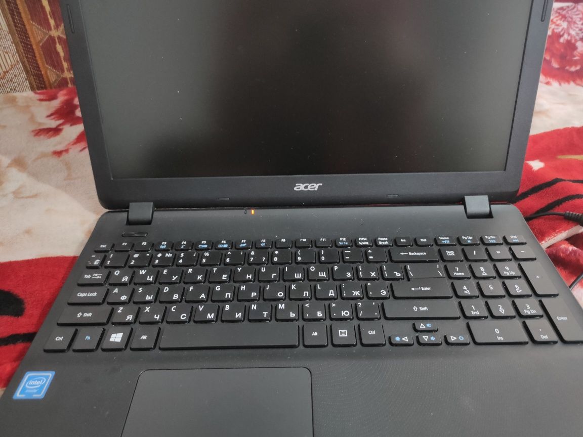 Продаю ноутбук acer, торг возможен