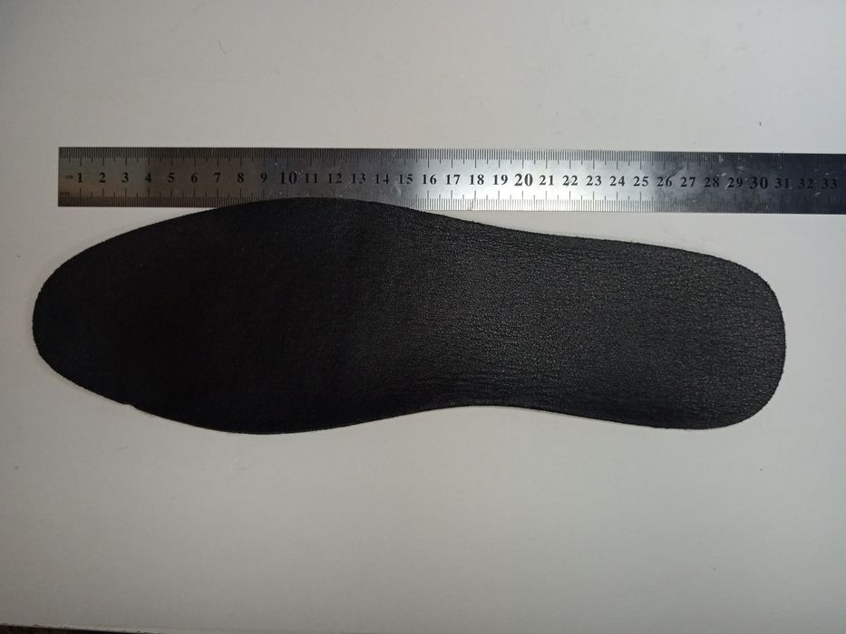 Продам ботинки осенние