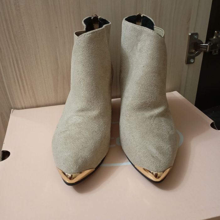 Дамски боти, 35 номер, нови, бежови