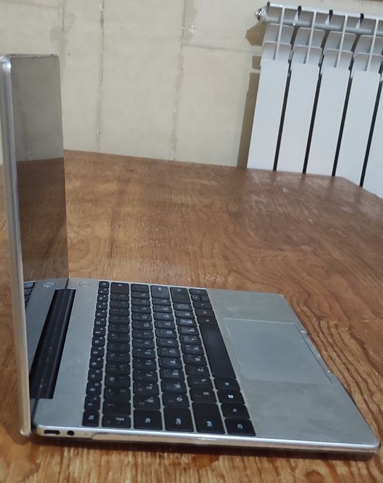 Huawei matebook 13