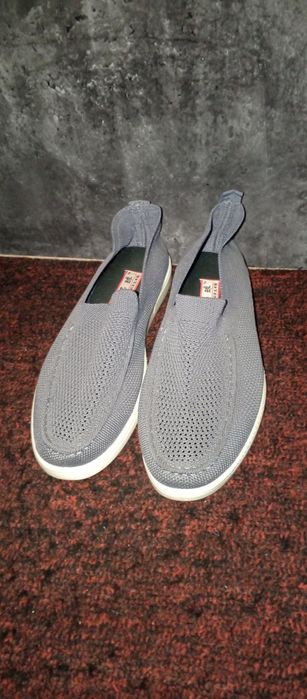 Srochno sotiladi arzonga bervoraman