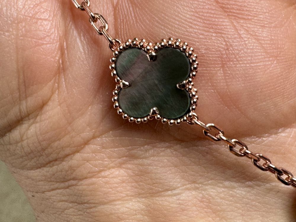 Van Cleef  гривна 18к