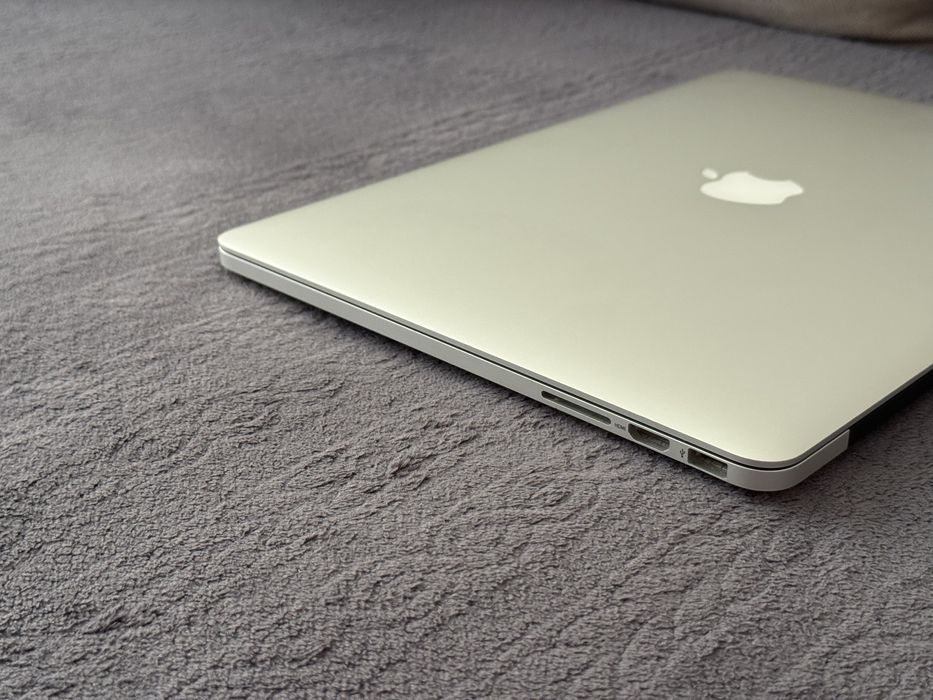 CTO’Като Нов 15,4’Macbook Pro 15 Mid 2015/I7 2.8Ghz/16GB Ram/1TB/R9
